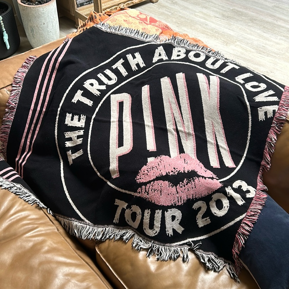 P!nk The Truth About Love 2013 Tour Tapestry Throw Blanket